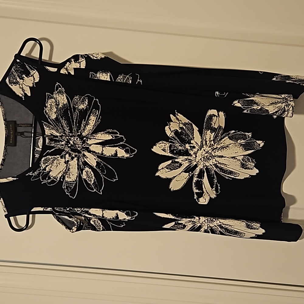 New Donna Karan Black White Size Small Flower Cold Shoulder Top